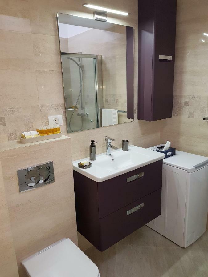 Mg Apartments Mamaia Nord Năvodari Eksteriør billede
