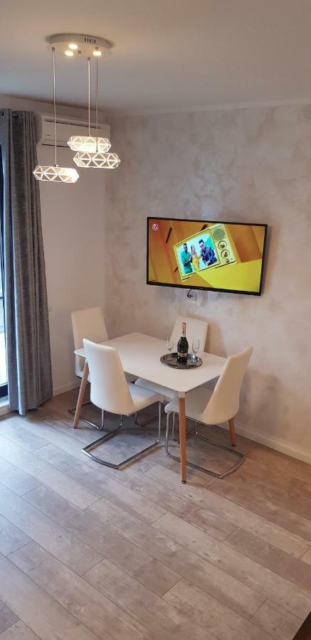 Mg Apartments Mamaia Nord Năvodari Eksteriør billede