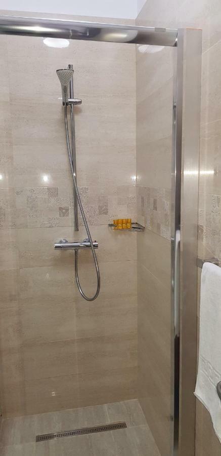 Mg Apartments Mamaia Nord Năvodari Eksteriør billede